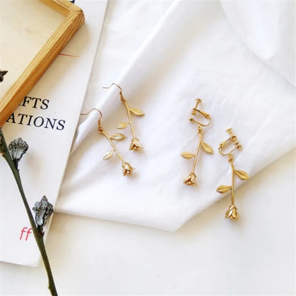 Gold tulip earrings