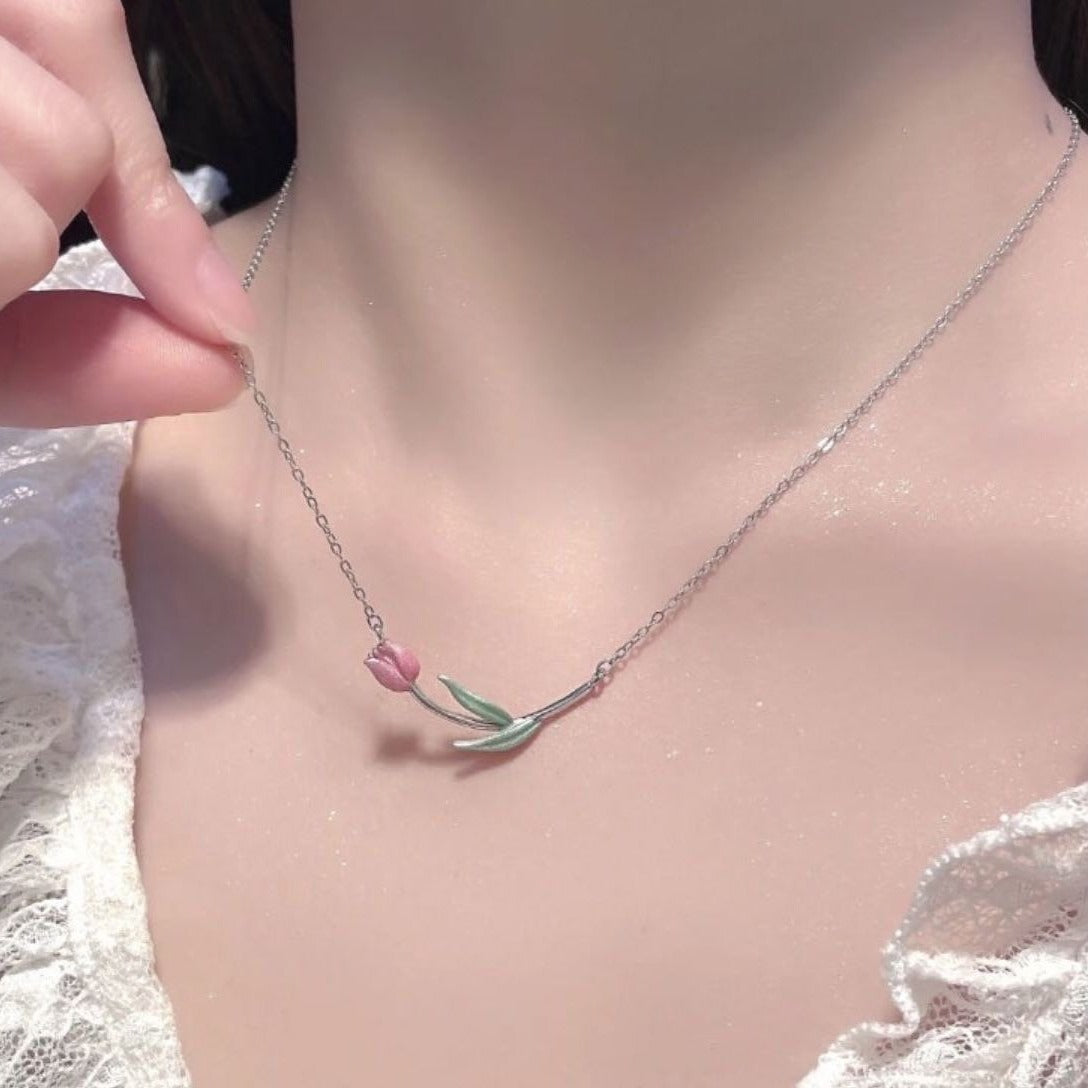 Tulip Pendant Necklaces