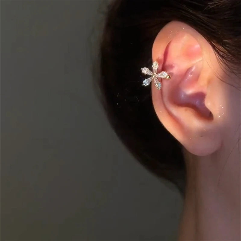 Crystal Flower Ear clip