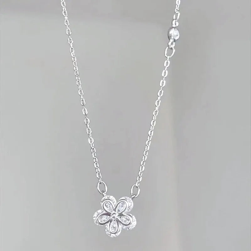 Mini Flower Necklace